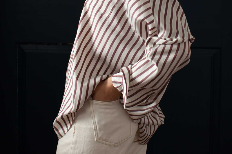 Vulcano Blouse in bordeaux striped silk - detail